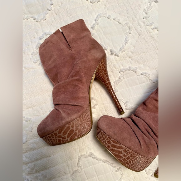 Suede stiletto booties - Picture 2 of 3